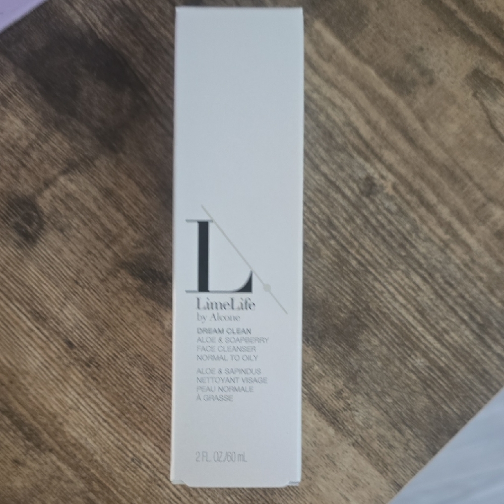 White Skincare Cleanser